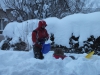 Schneehaus bauen im Garten - by_Fewo_Henzlerby_Fewo_Henzler_Oberjoch