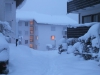 Winter_Aussen_Parkplatz_Haus_Gundstrasse12